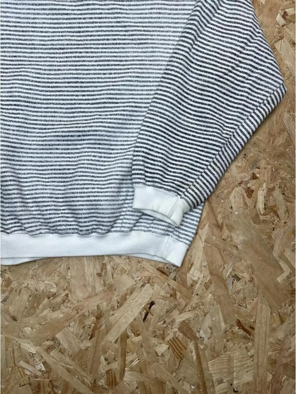 Vintage Saturdays BSB Sweatshirt Mens Medium White Striped Graphic Pullover